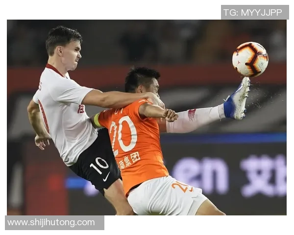 足球明星邱卫国精彩瞬间回顾及其职业生涯照片集锦